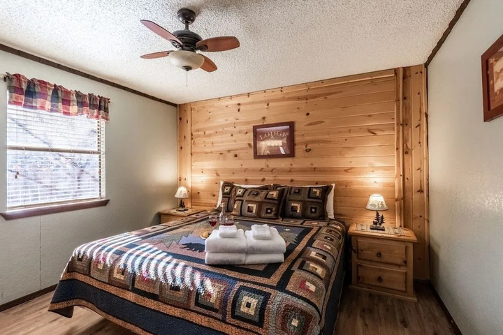Room 5 of 18
