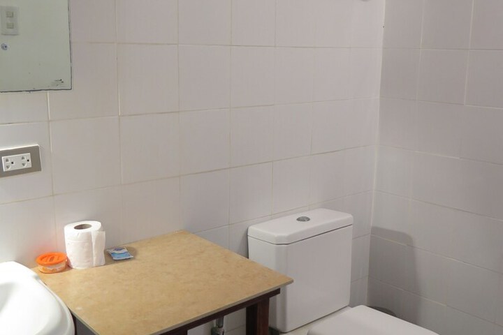 Room 12 of 17