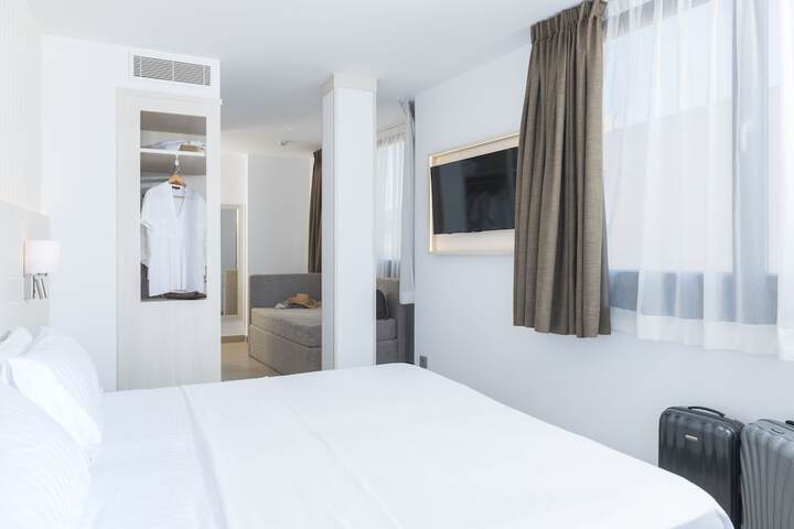 Room 15 of 55