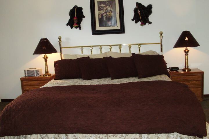 Room 4 of 48