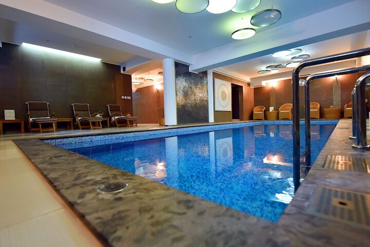 Pool 29 of 61
