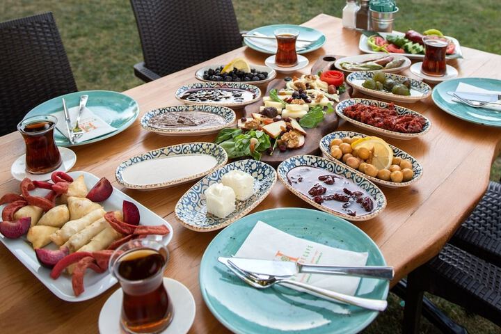 Breakfast/Coffee Service 45 of 63