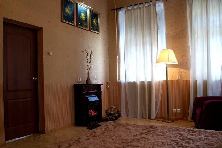 Room 8 of 62