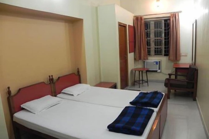 Room 3 of 12
