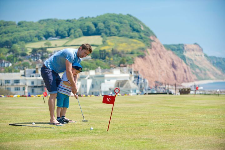Mini-golf