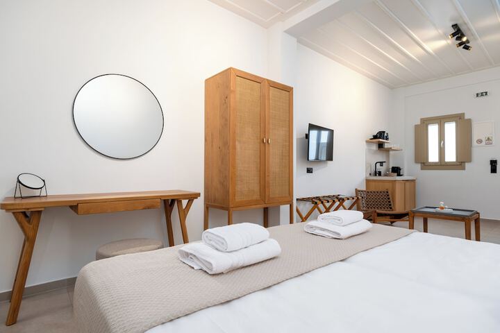 Room 10 of 97