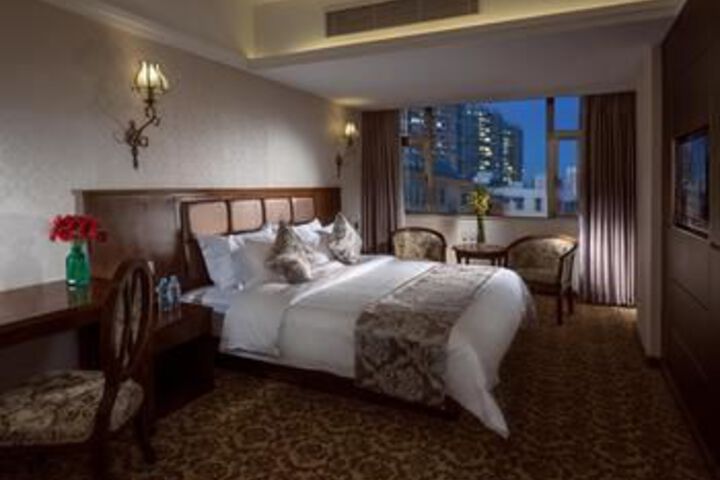 Room 18 of 59