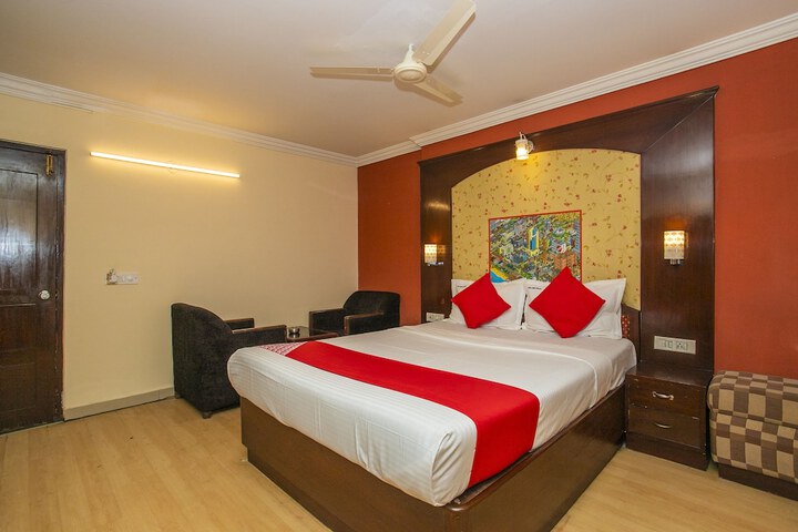 OYO 19227 Hotel Classic Comfort