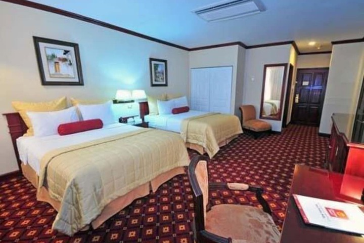 Room 9 of 44