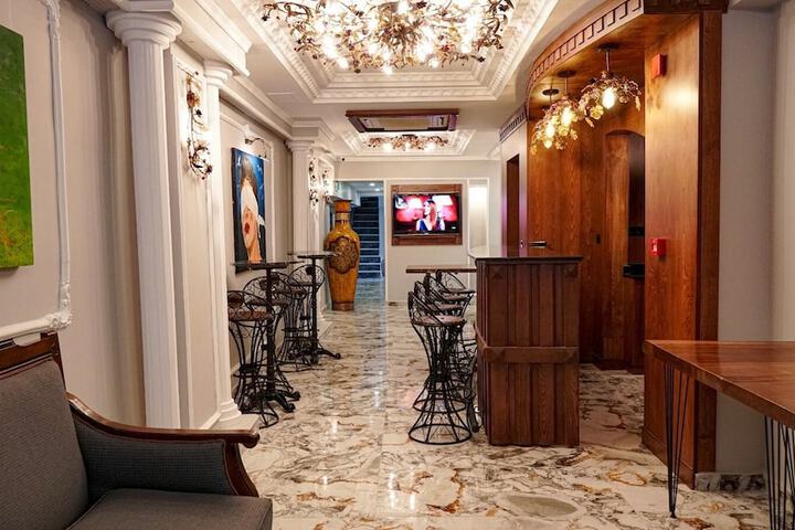 Hotel Lobby