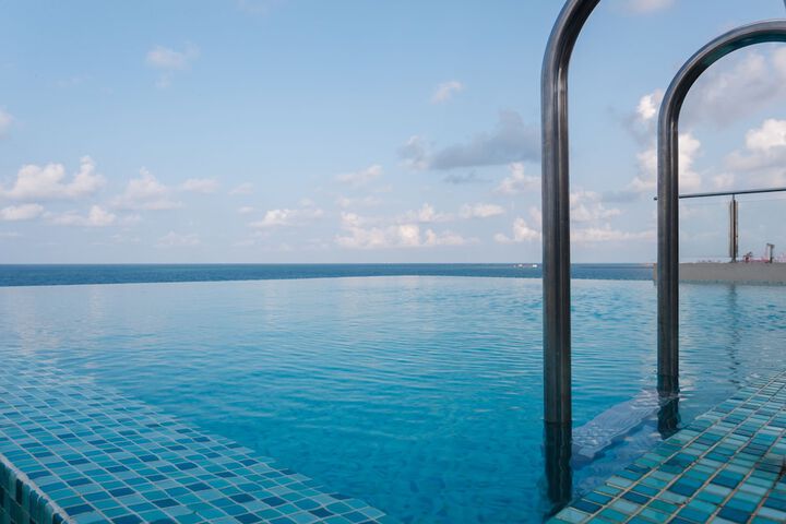 Pool 43 of 70