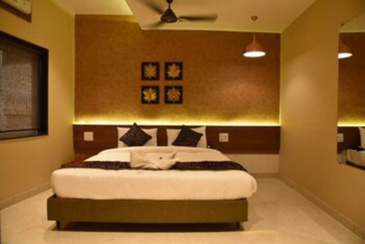 Room 48 of 54