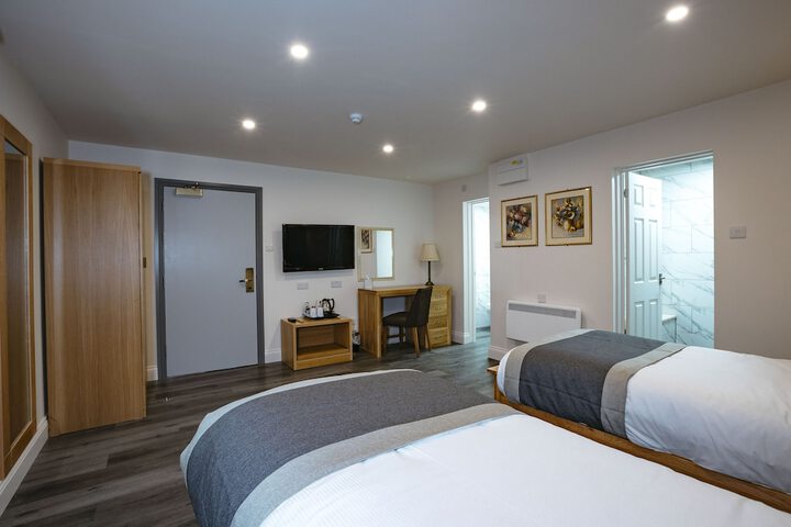 Room 21 of 76