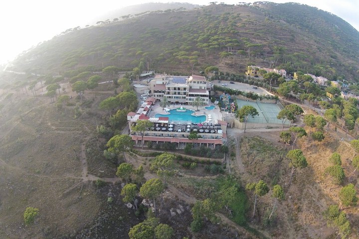 Hotel 68 of 68