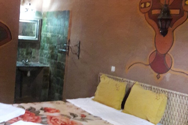 Room 2 of 30