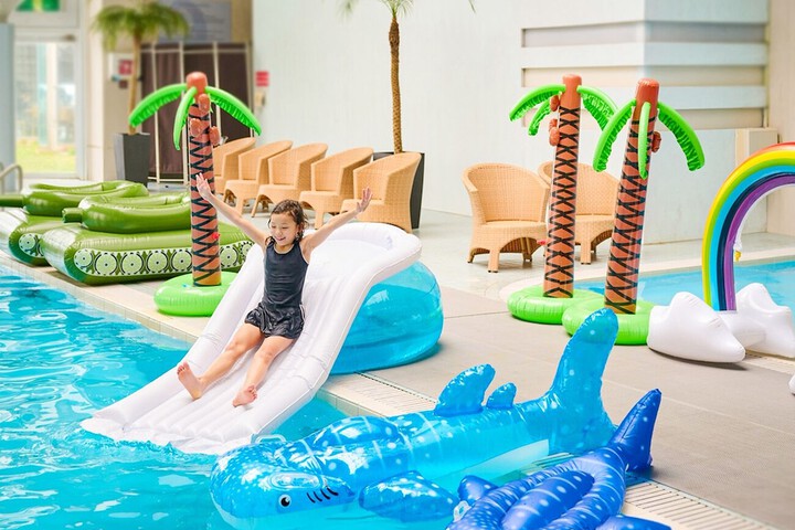 Pools & Facilities