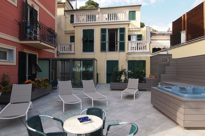 Terrace/Patio 36 of 42