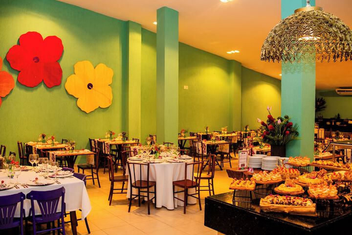 Dining 74 of 140