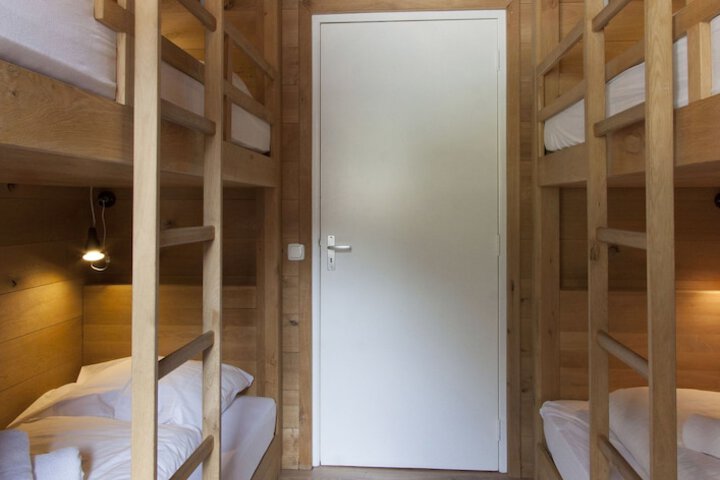 Room 16 of 73