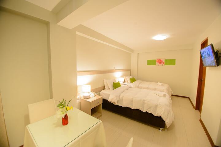 Room 8 of 68