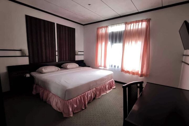 Room 7 of 20