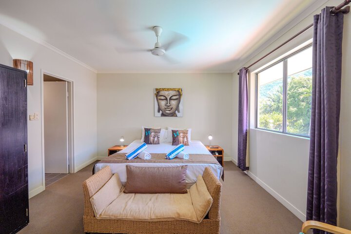 Room 13 of 70