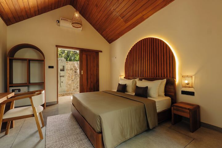 Room 14 of 43