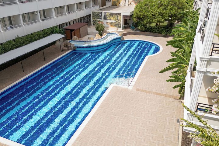 Pool 28 of 121