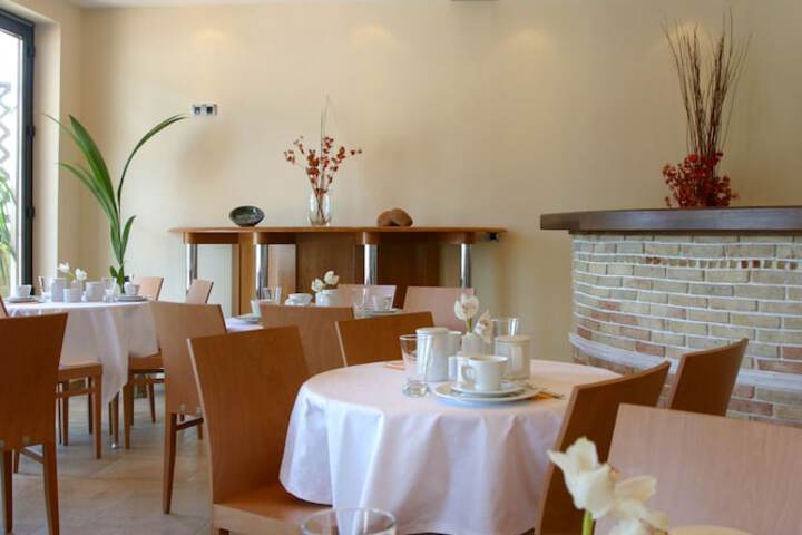 Hotel Interior 16 of 91