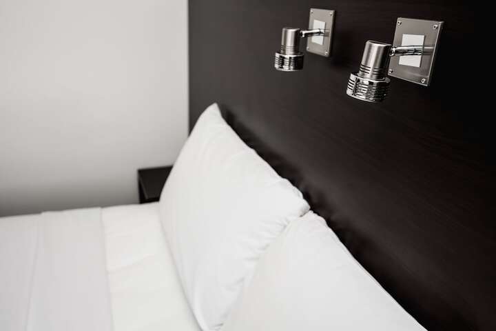 Room 12 of 61
