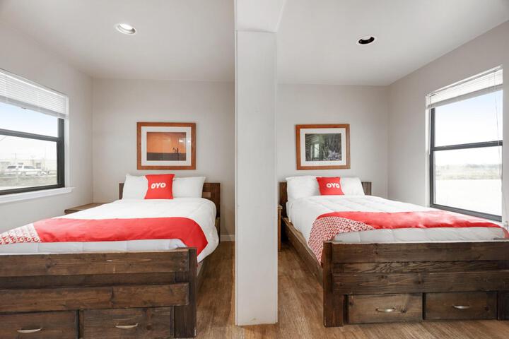 Room 3 of 32