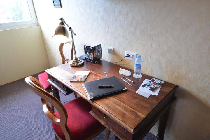 Room 10 of 41
