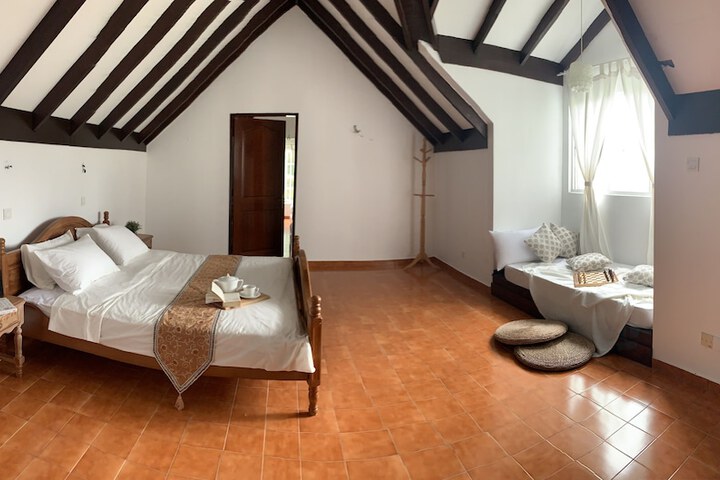 Room 7 of 26