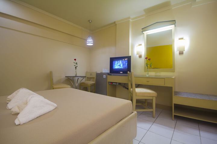 Room 5 of 39