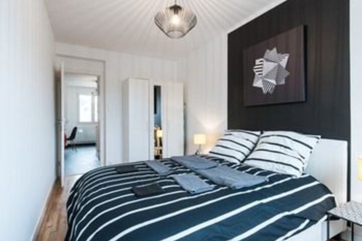 Room 40 of 69