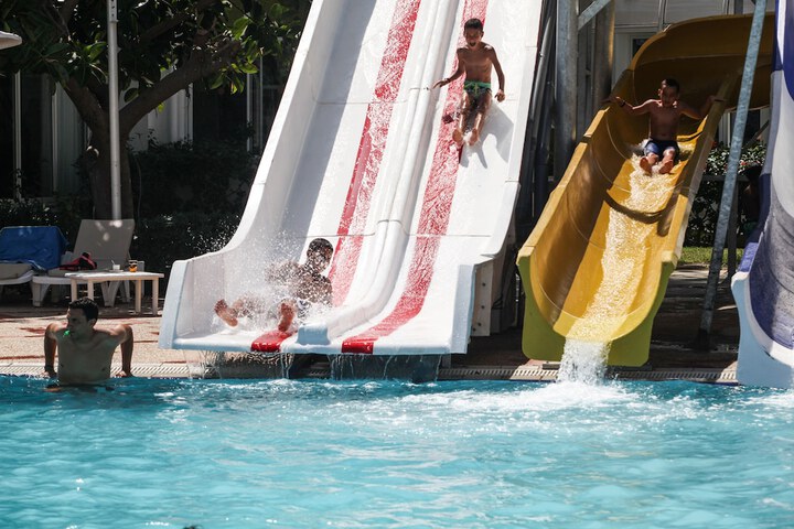 Pool Hotel