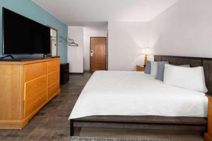 Room 15 of 46