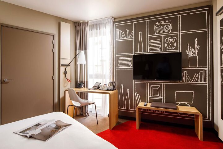 Room 30 of 79