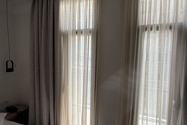 Room 29 of 76