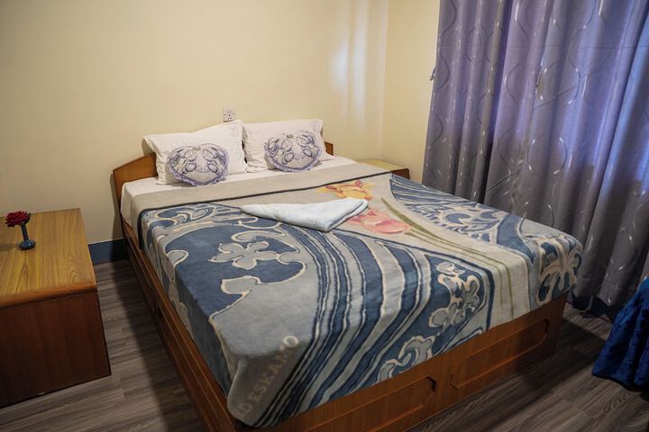 Room 8 of 60