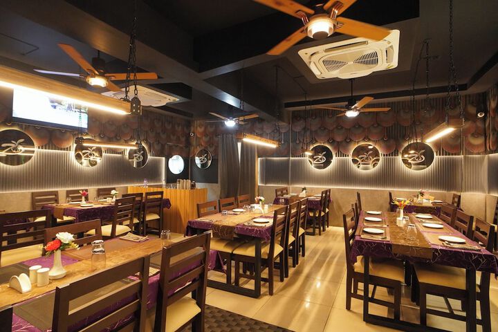Dining 60 of 83