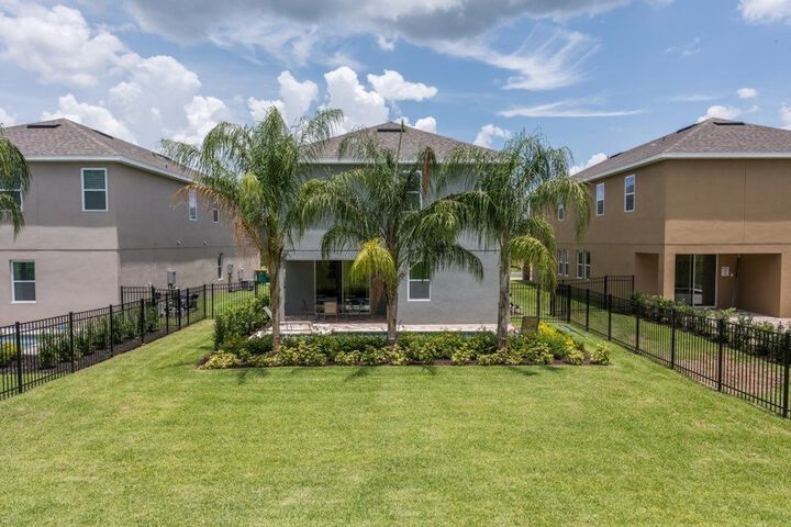 Hotel Exterior 2 of 288