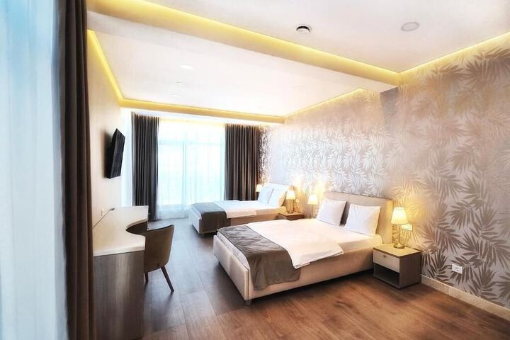 Room 12 of 67