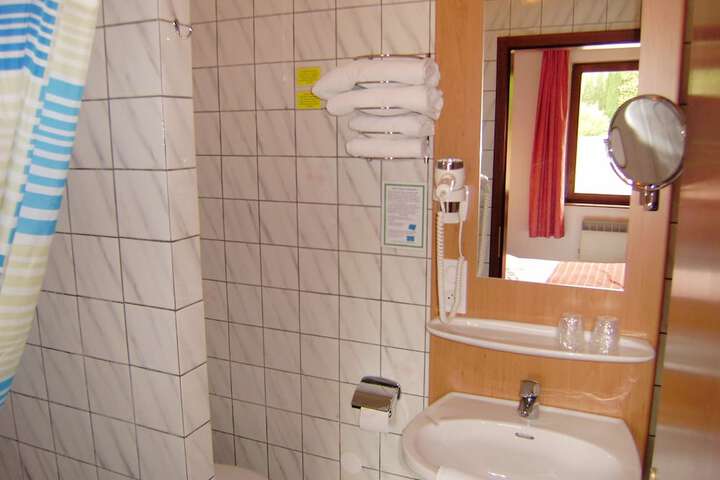 Room 16 of 55