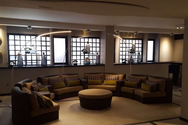 Hotel Lobby