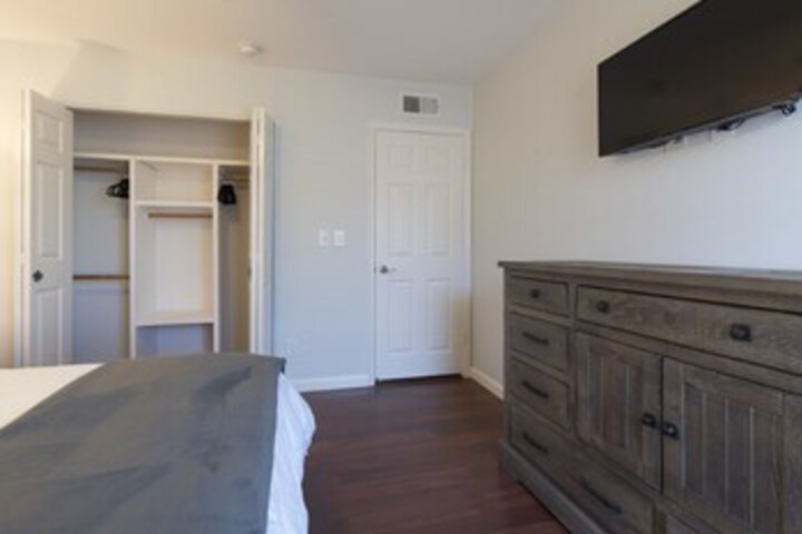 Room 26 of 61