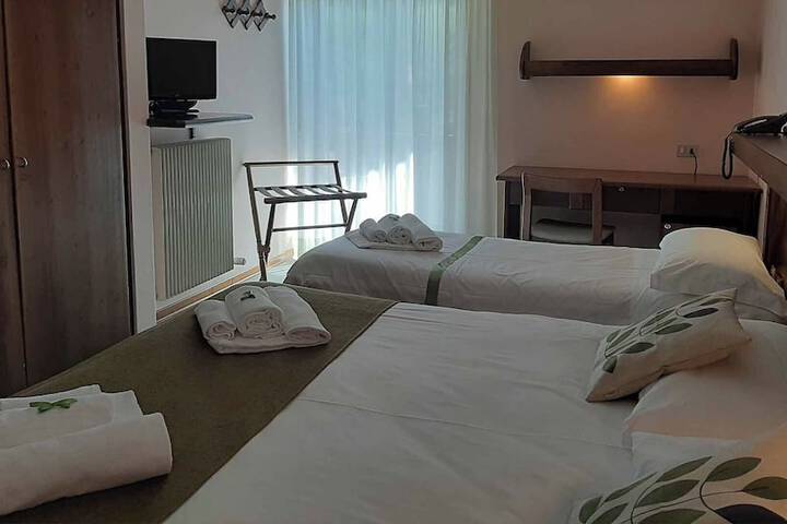 Room 17 of 53