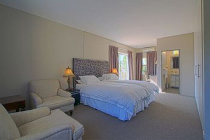 Room 6 of 23