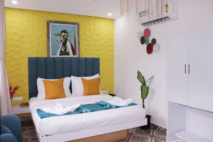 Room 6 of 39