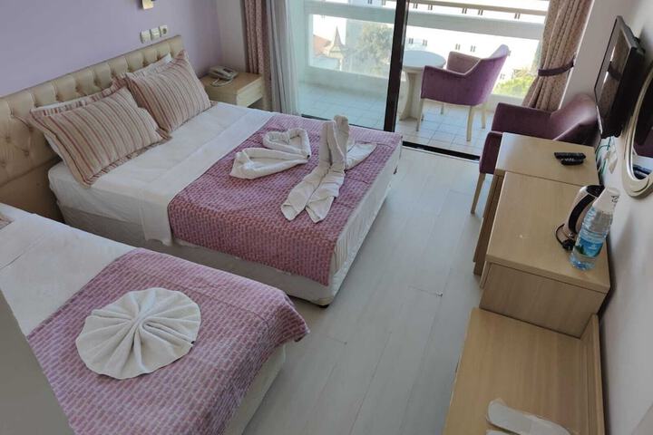 Room 2 of 15